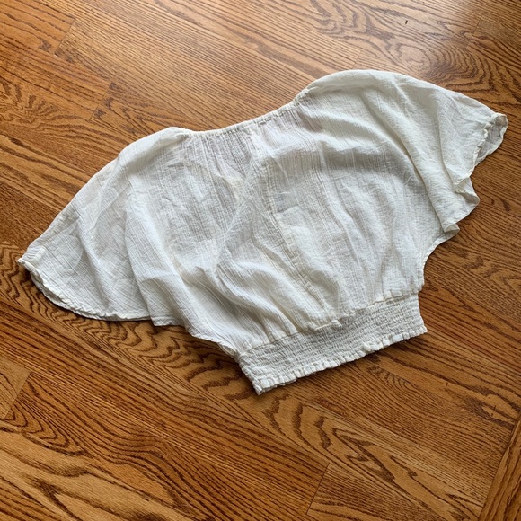 Beautiful Butterfly Top - Picture 6 of 6